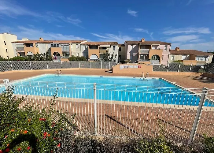 Appartement Cap D\'Agde Dans Residence Avec Piscine