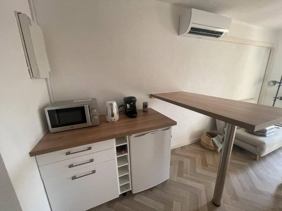 Cap D'agde Dans Avec Piscine Apartment